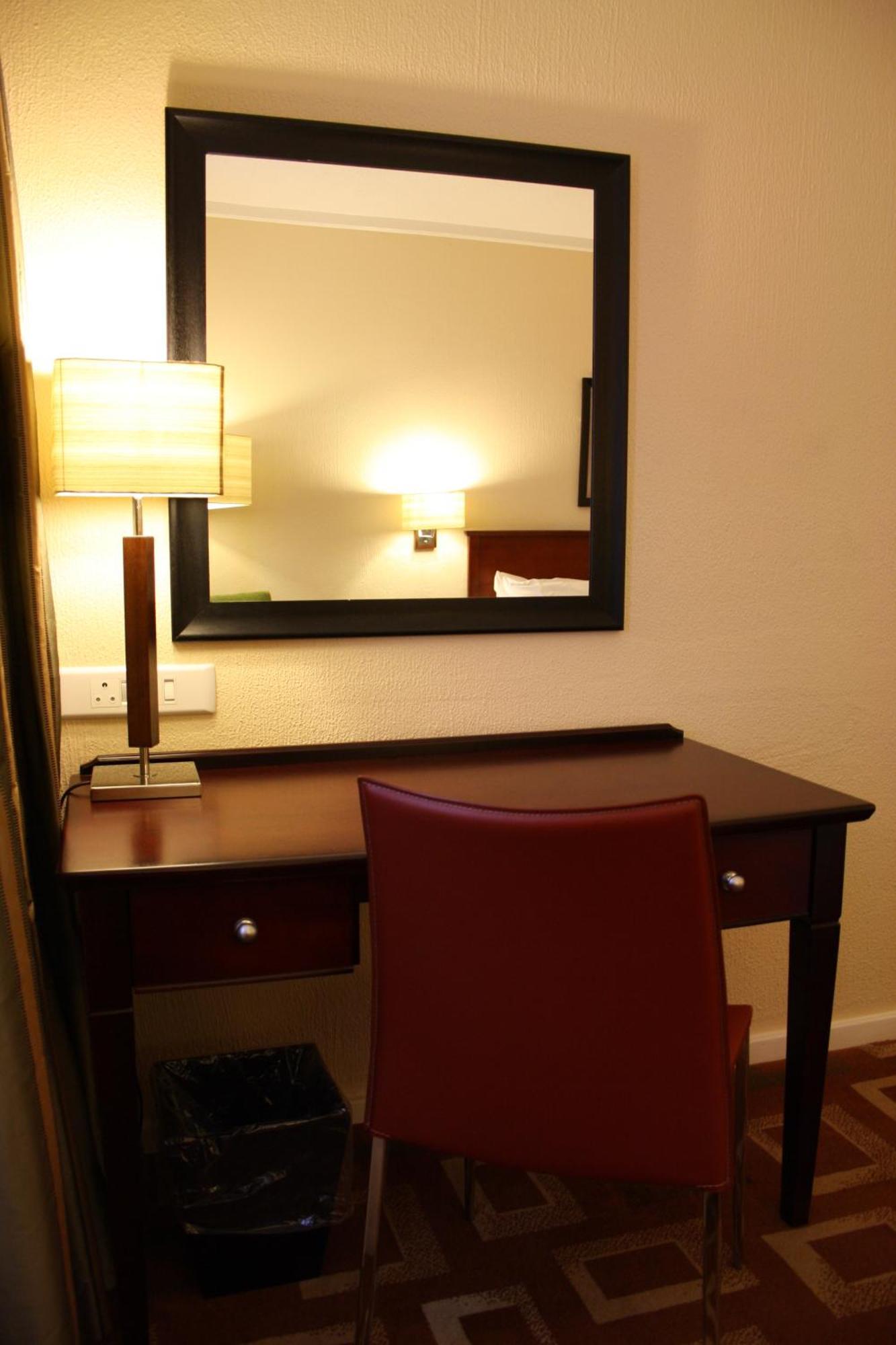 Garden Court Or Tambo International Airport Otel Kempton Park Dış mekan fotoğraf